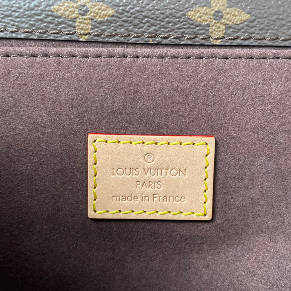 LV Pochette Metis
