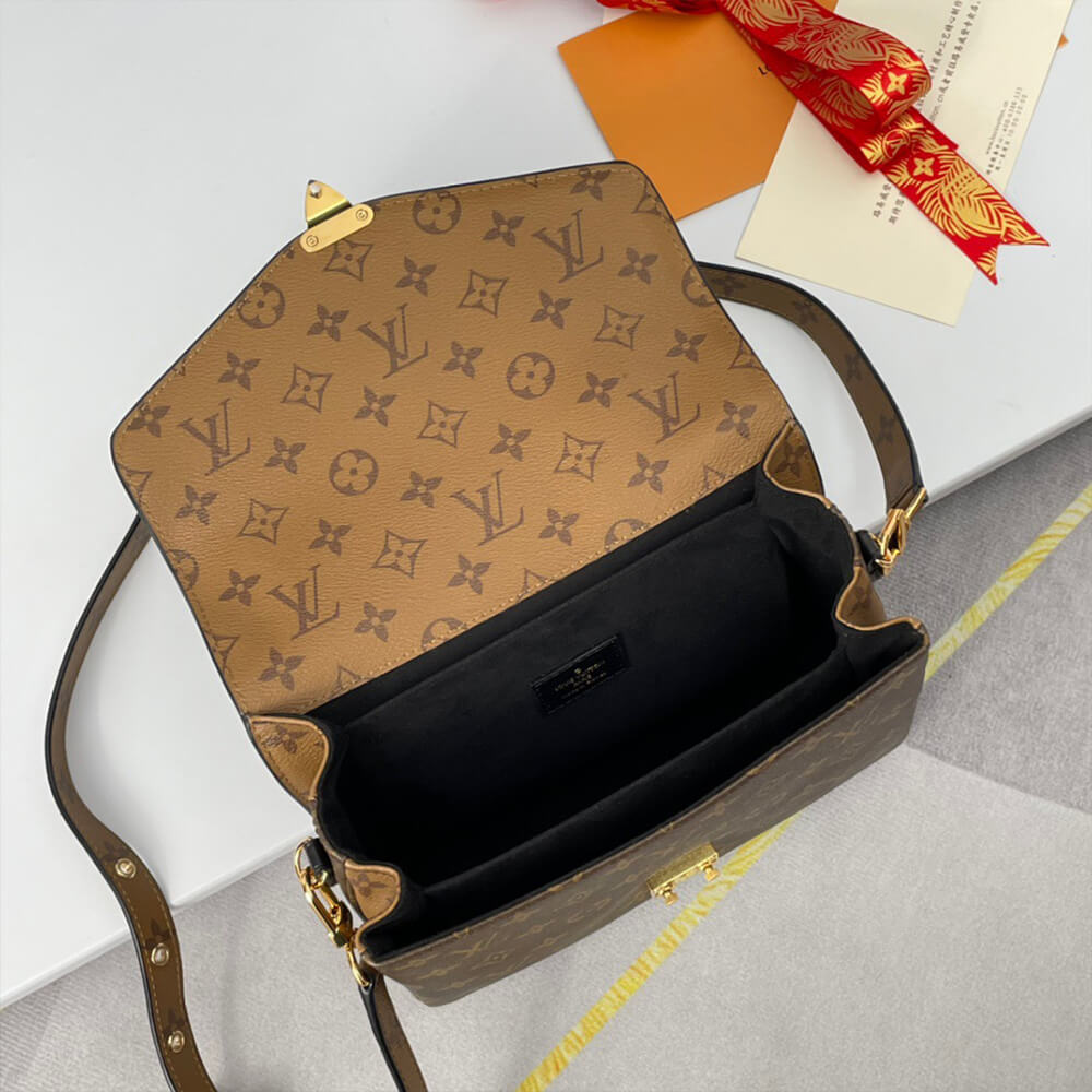LV Pochette Metis