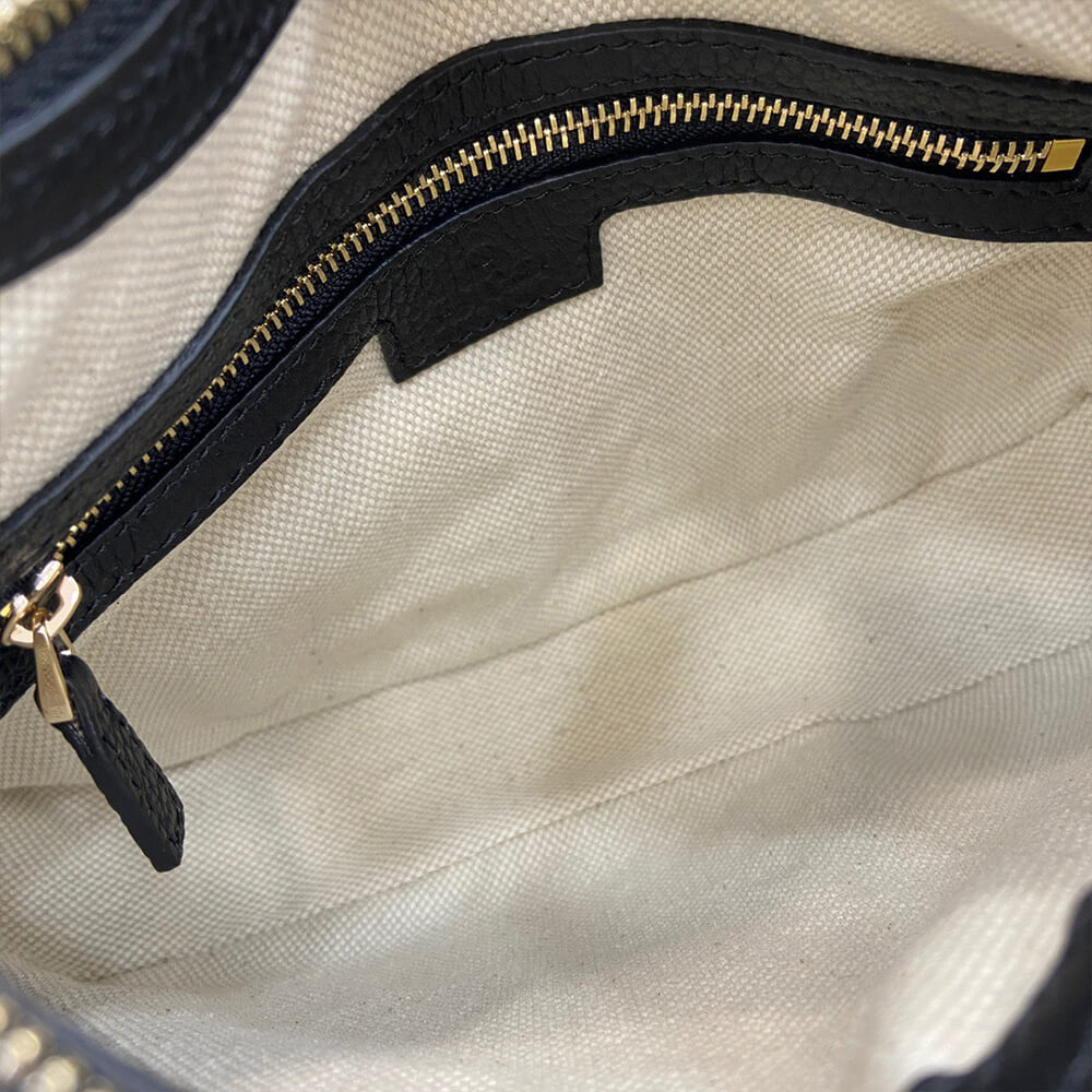 GG Emblem medium shoulder bag