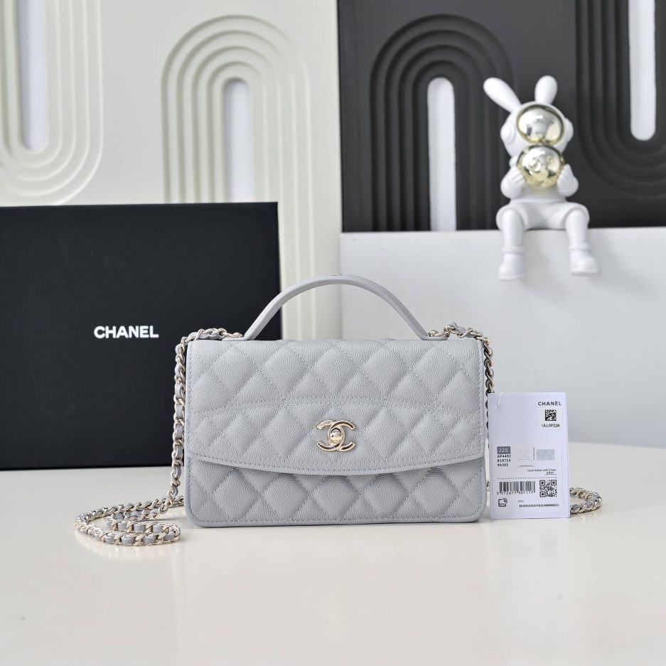 CHANEL Chain Clutch