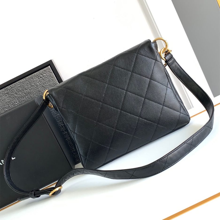 Chanel 24P hobo