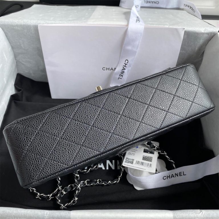 CHANEL CLASSIC HANDBAG(TAX-FREE GRADE)