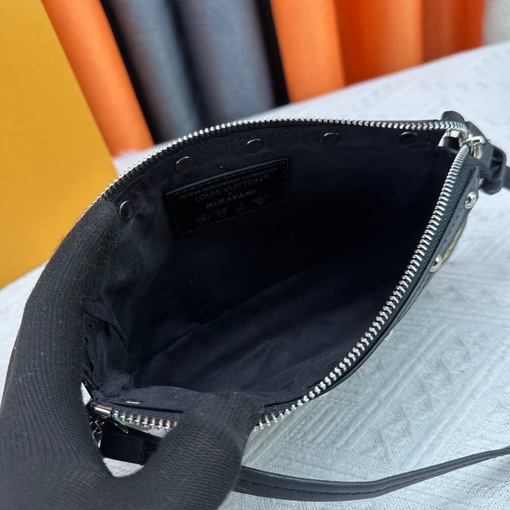 LV x TM POCHETTE ACCESSOIRES
