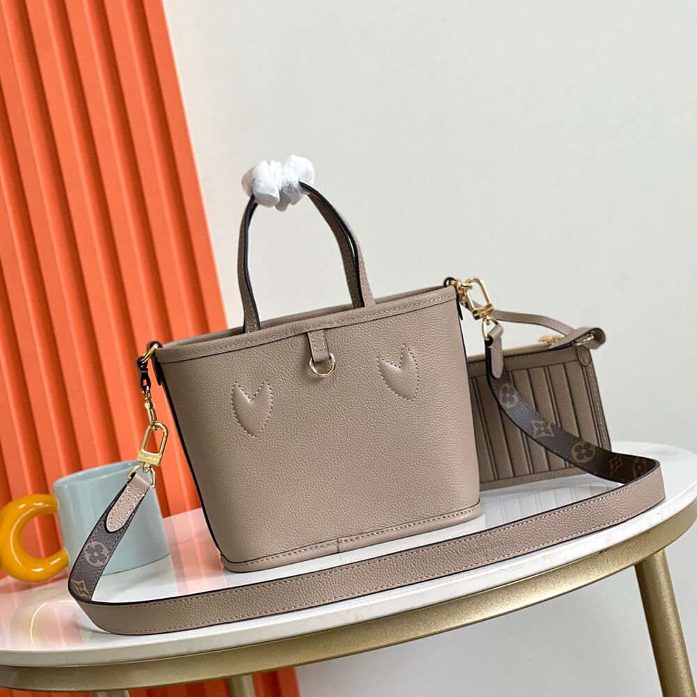 LV NEVERFULL BANDOULIÈRE INSIDE OUT BB BAG