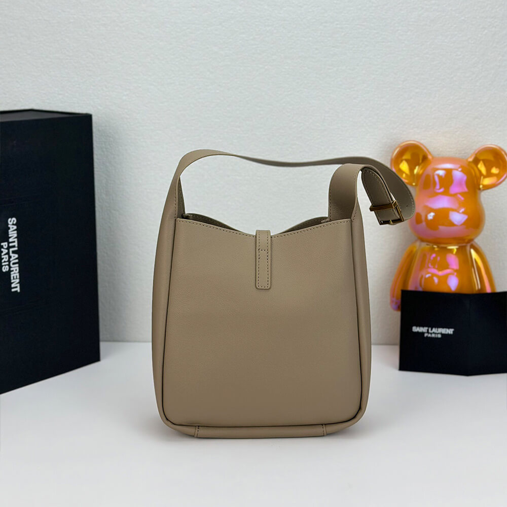 Small LE 5 À 7 bag in soft grained leather (High-end grade)
