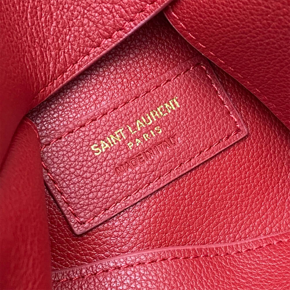Small LE 5 À 7 bag in soft grained leather(High-end grade)