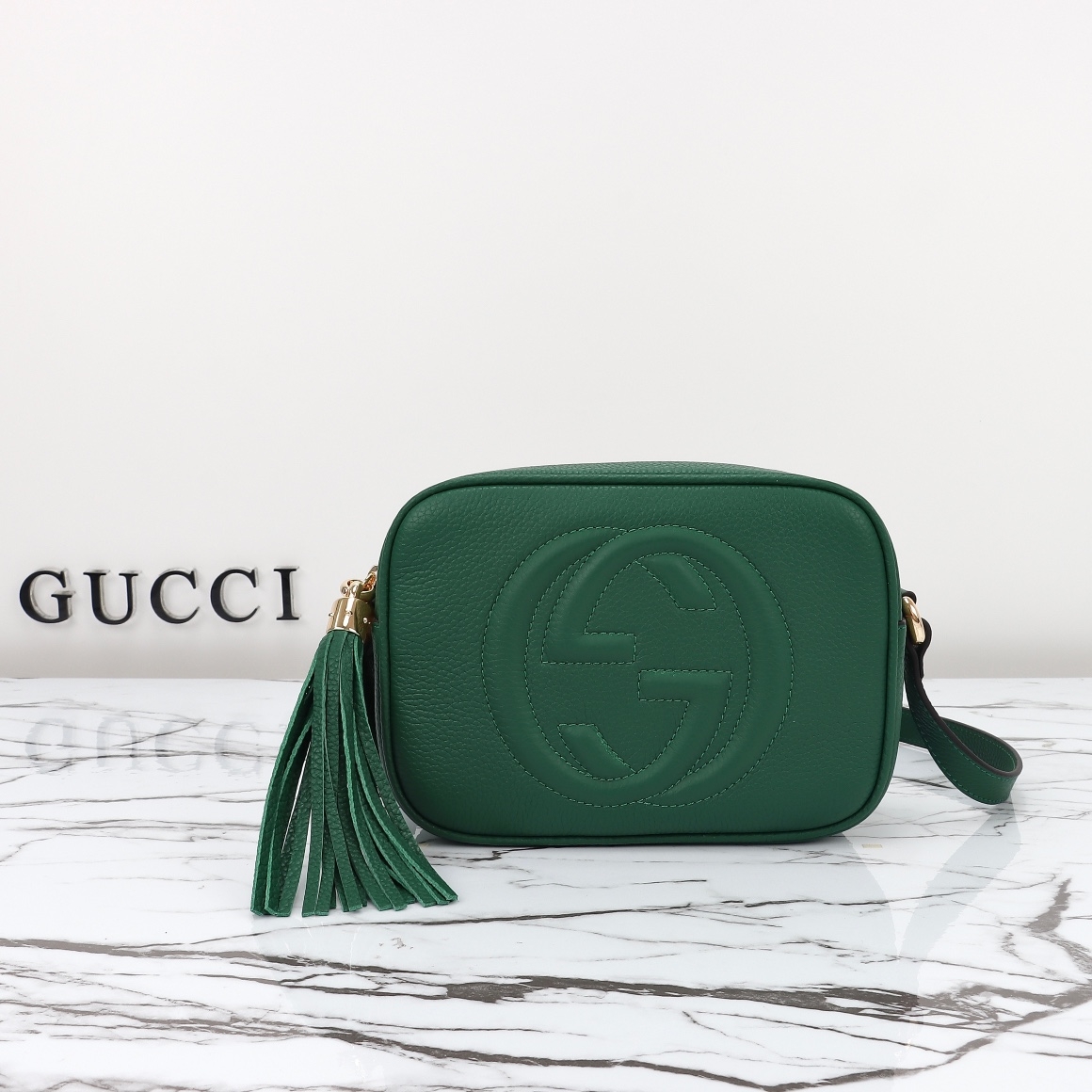 GG Pebbled Calfskin Small Soho Disco Bag