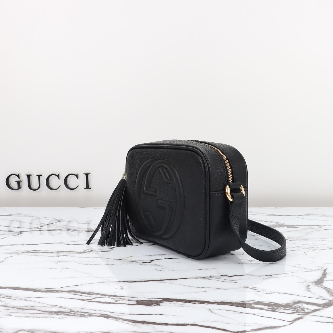 GG Pebbled Calfskin Small Soho Disco Bag
