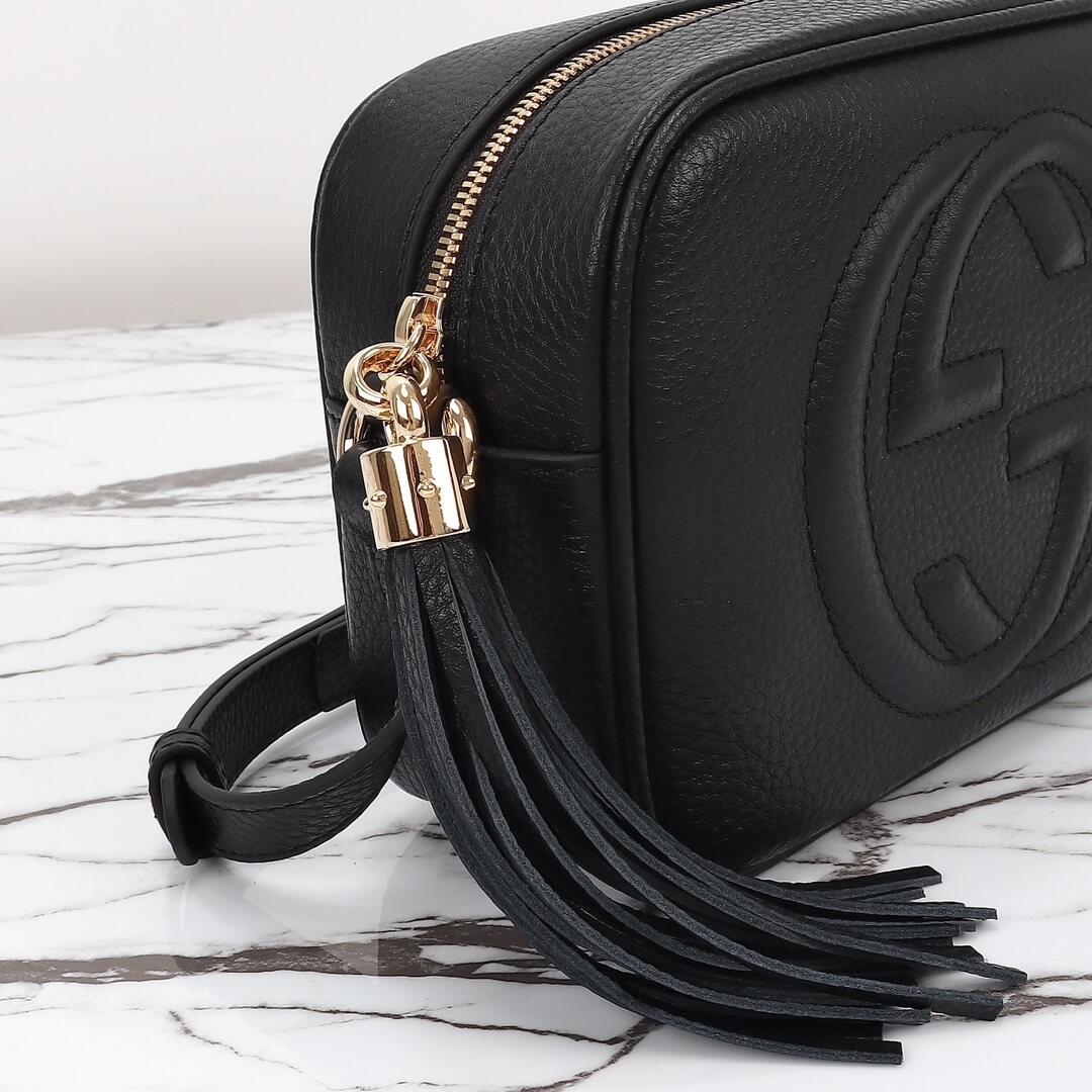GG Pebbled Calfskin Small Soho Disco Bag