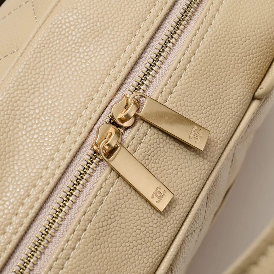 CHANEL Large Vintage Boston Bag