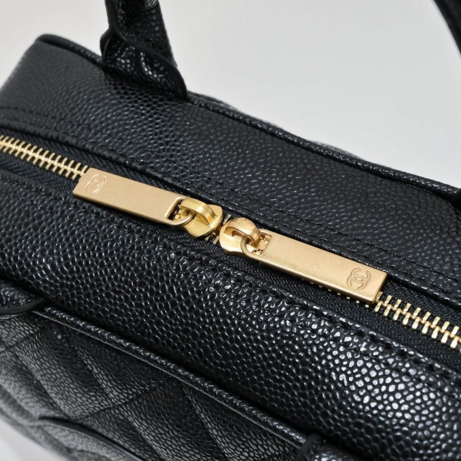 CHANEL Medium Vintage Boston Bag