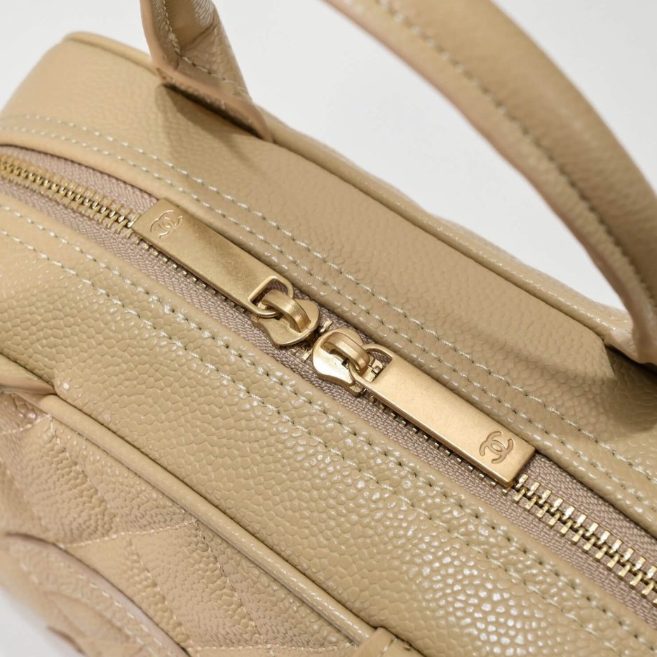 CHANEL Medium Vintage Boston Bag