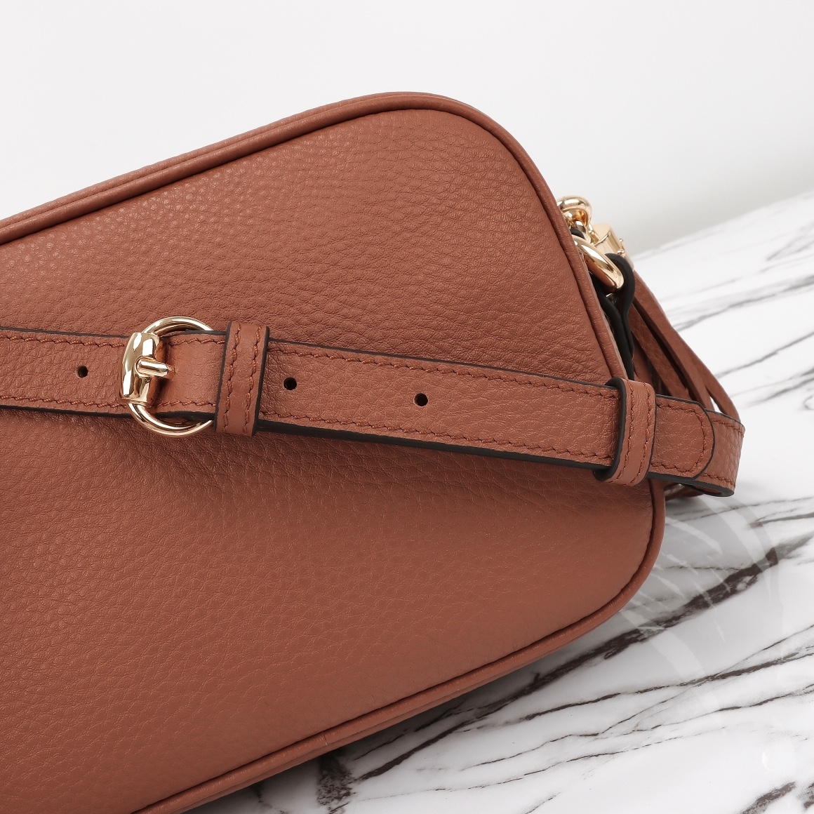 GG Pebbled Calfskin Small Soho Disco Bag