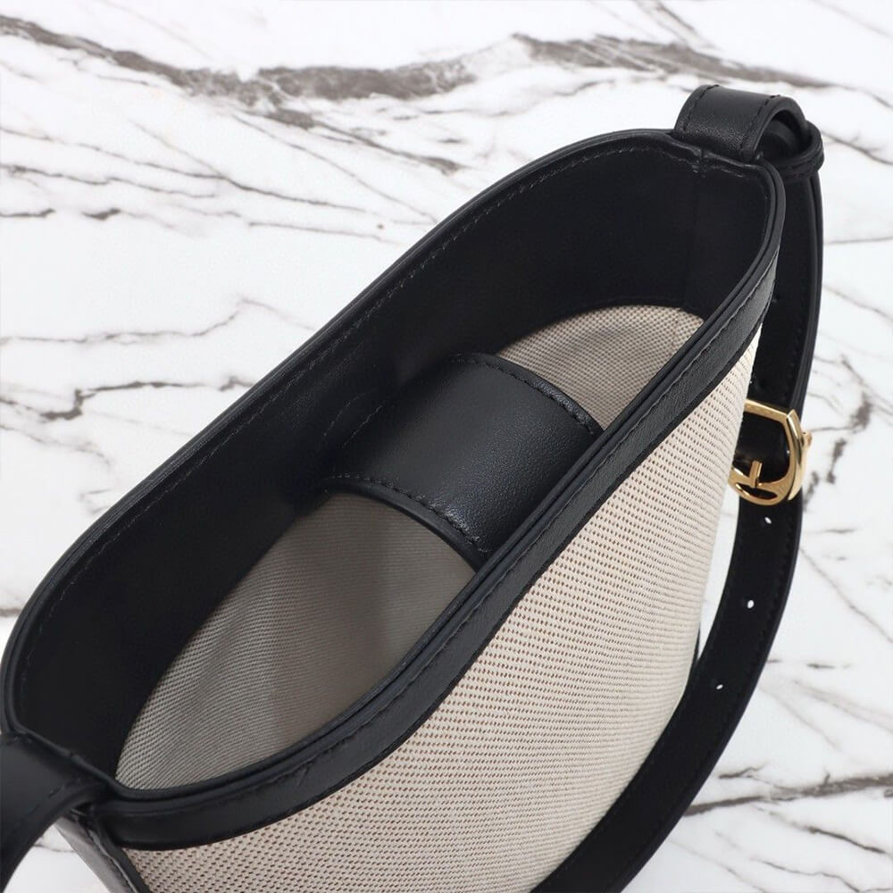 Gucci 73 mini bucket bag