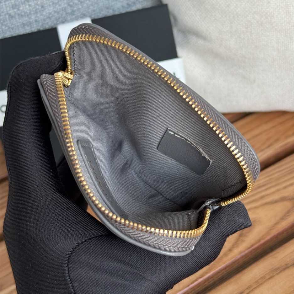 CHANEL 19 Zipped Coin Purse
