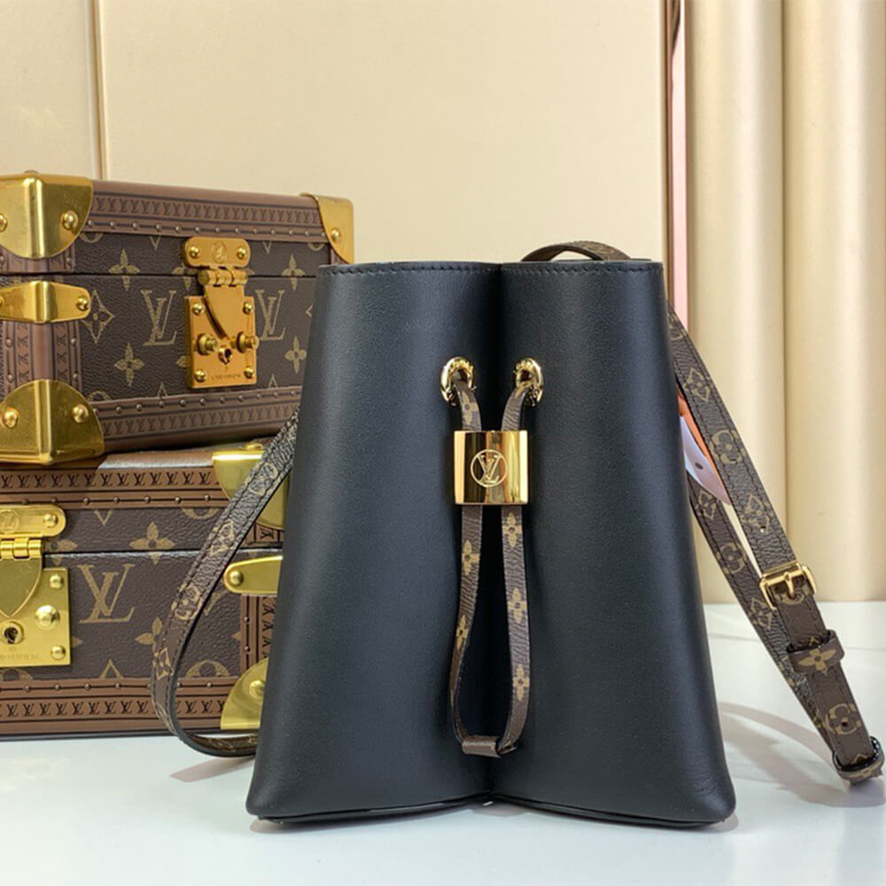 LV Small BLOOM