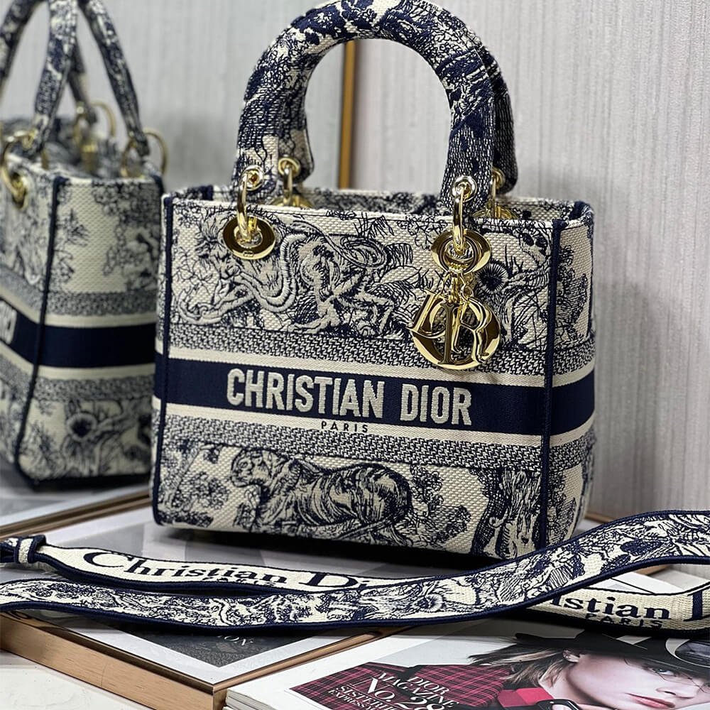 DIOR Medium Lady D-Lite Bag
