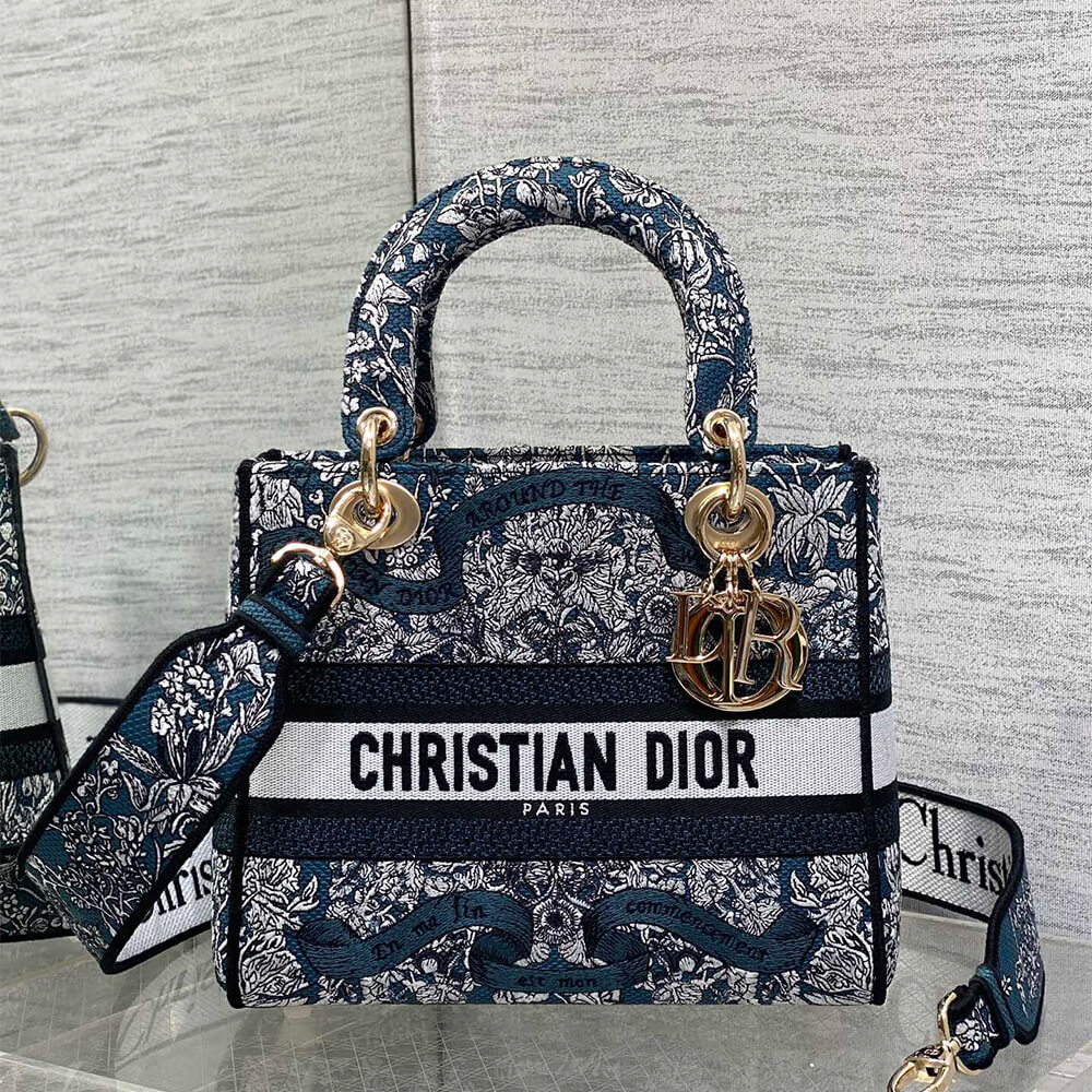 DIOR Medium Lady D-Lite Bag