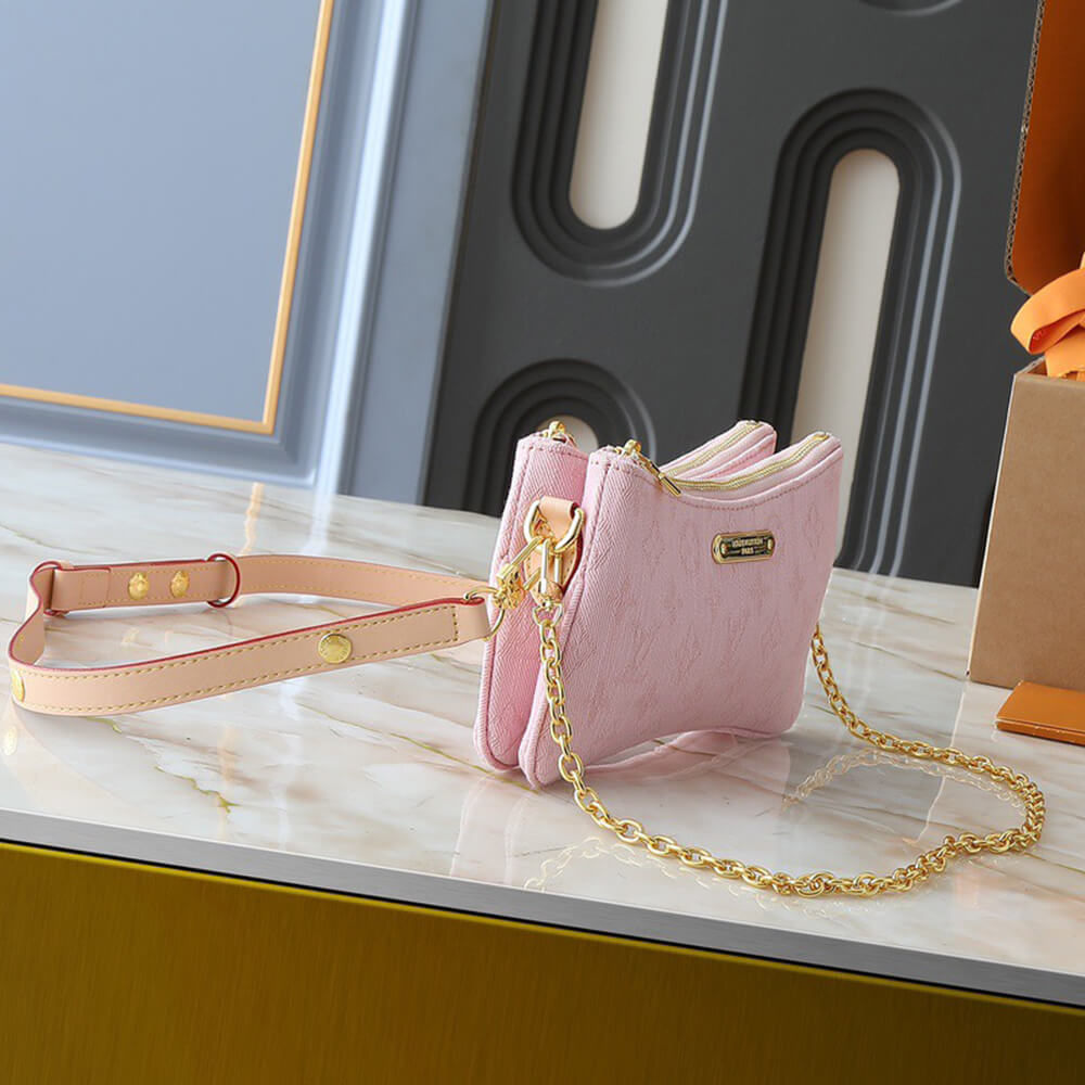 LV Liv Pochette