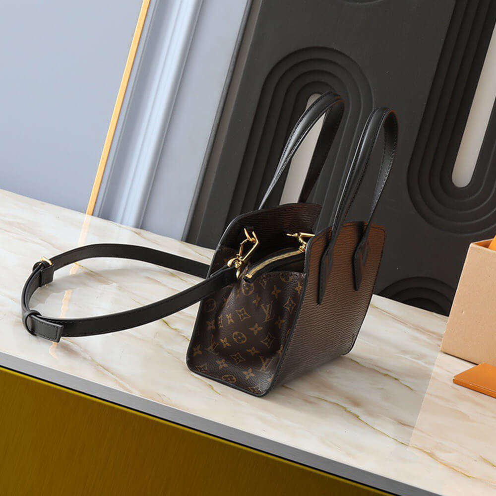 LV VARENNE EAST WEST BAGS(High-end grade)