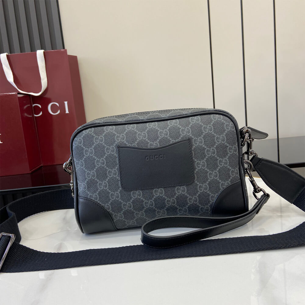 GG Emblem small crossbody bag