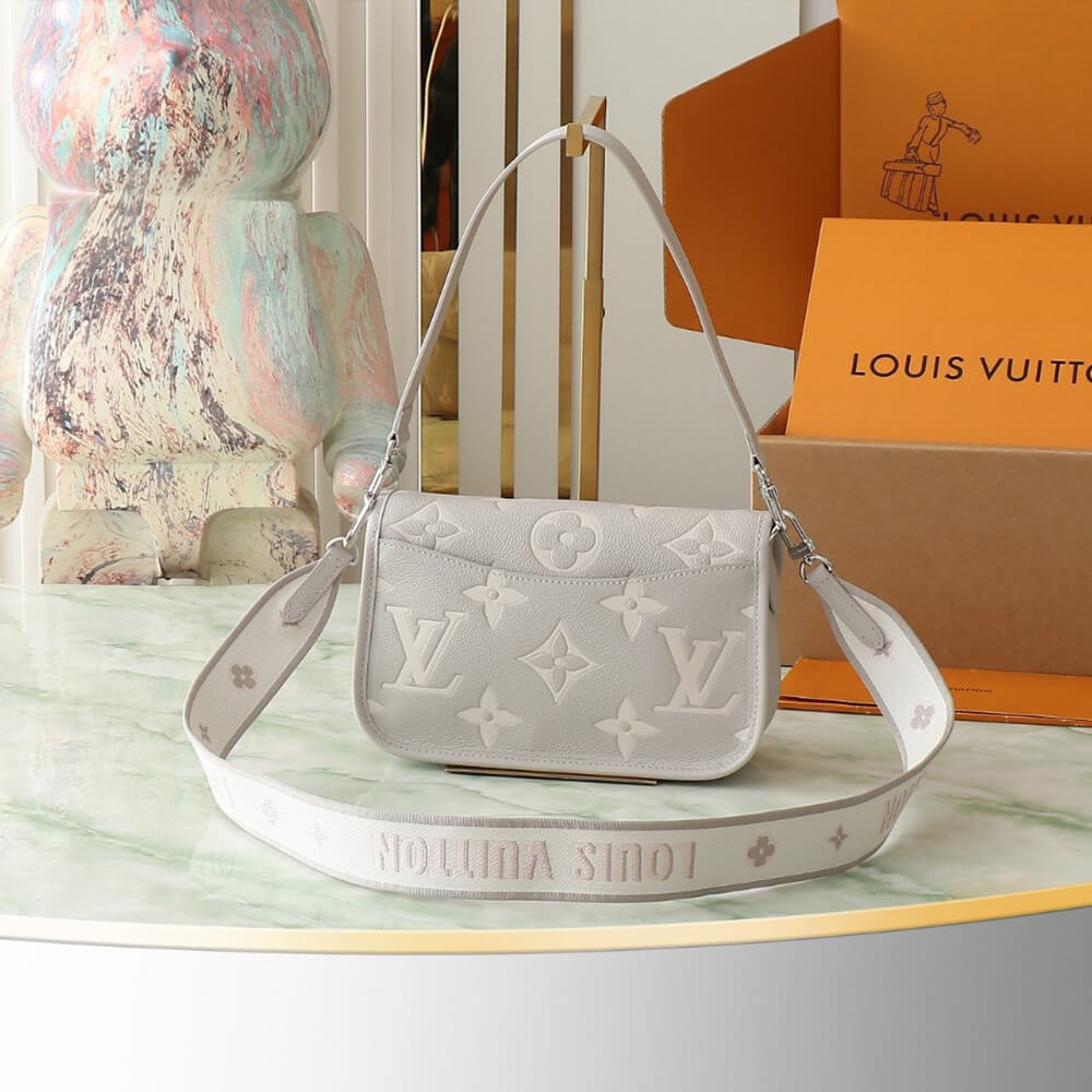 LV DIANE GLOVES