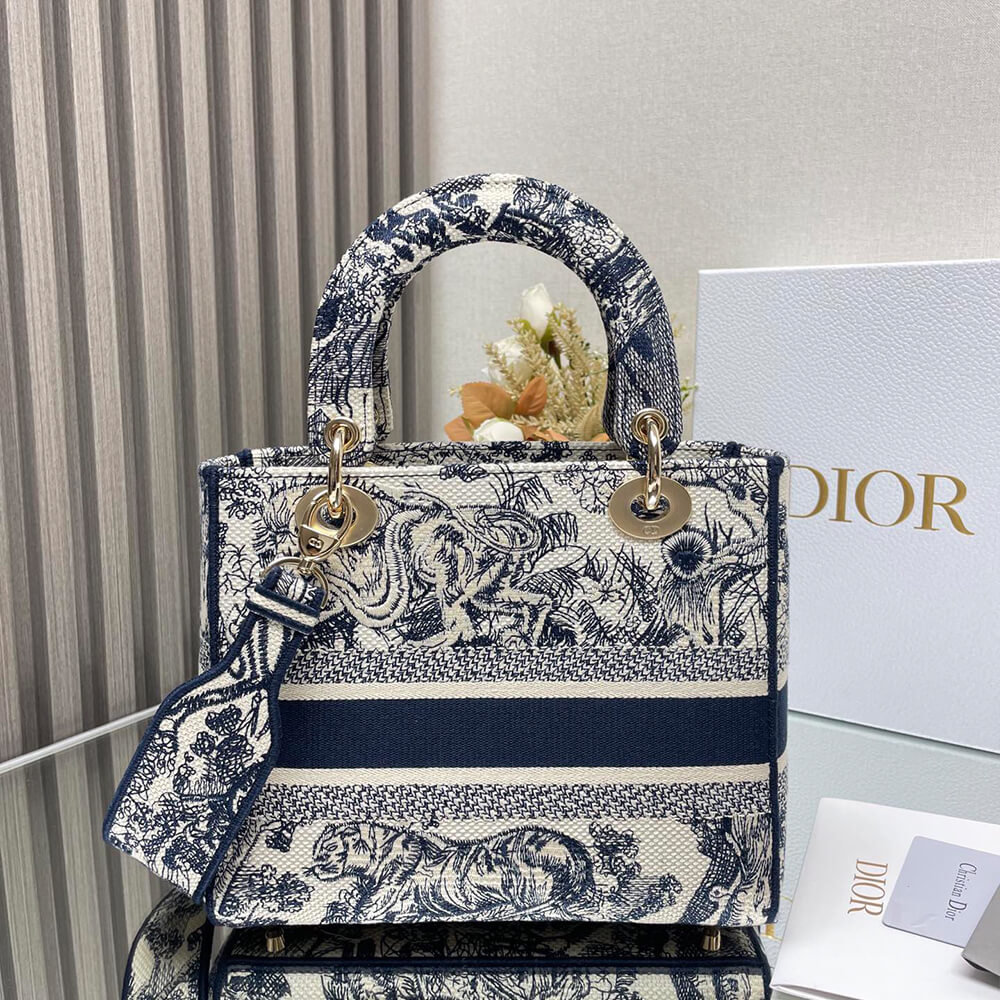 DIOR Medium Lady D-Lite Bag