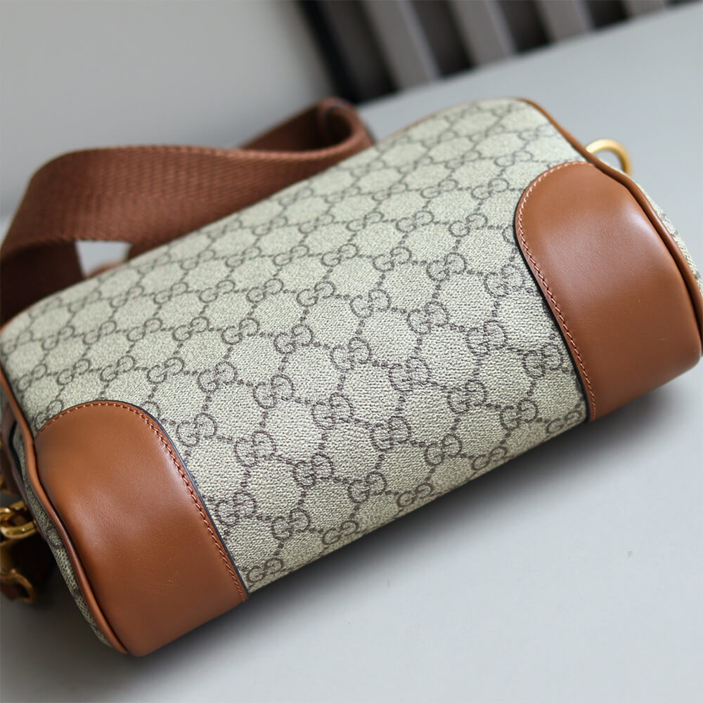 GG Emblem small crossbody bag