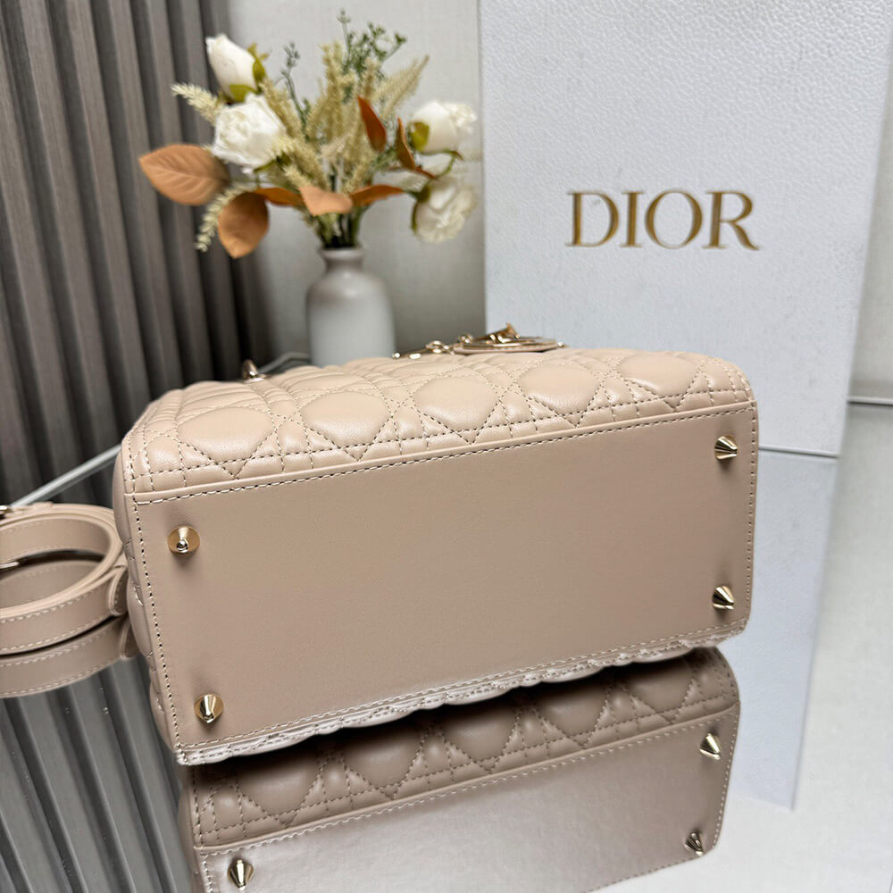 DIOR Medium Lady bags(TAX-FREE GRADE)