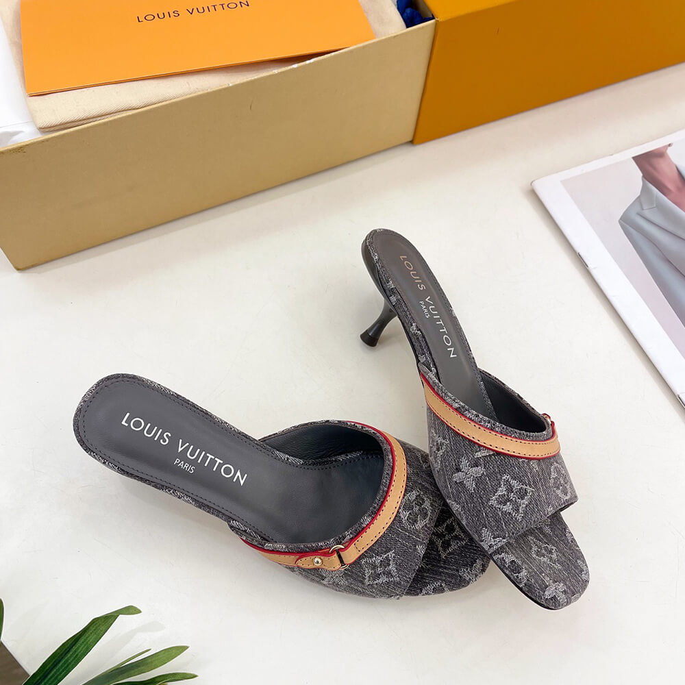 LV 6AM Sandals