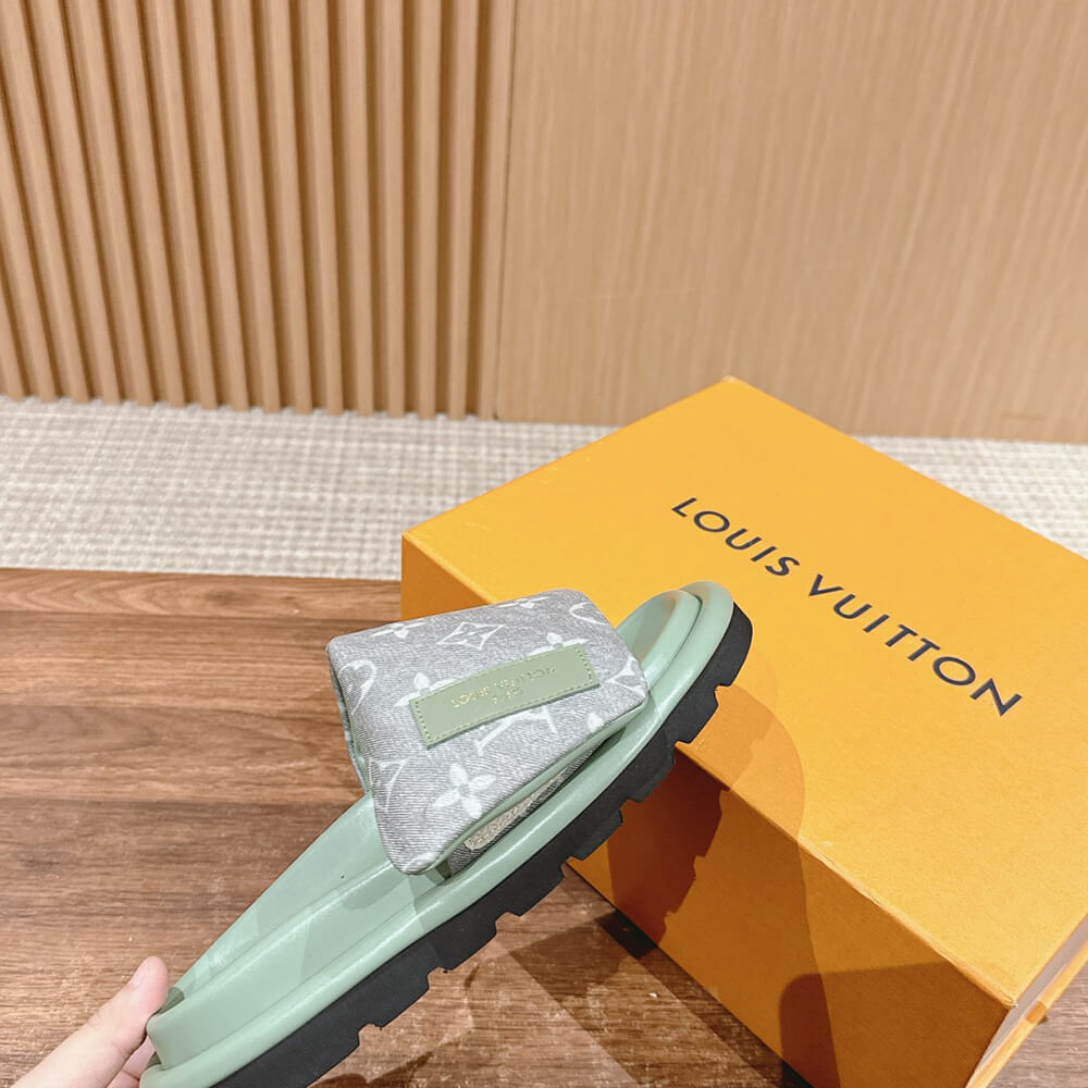 LV POOL PILLOW COMFORT FLAT SANDALS