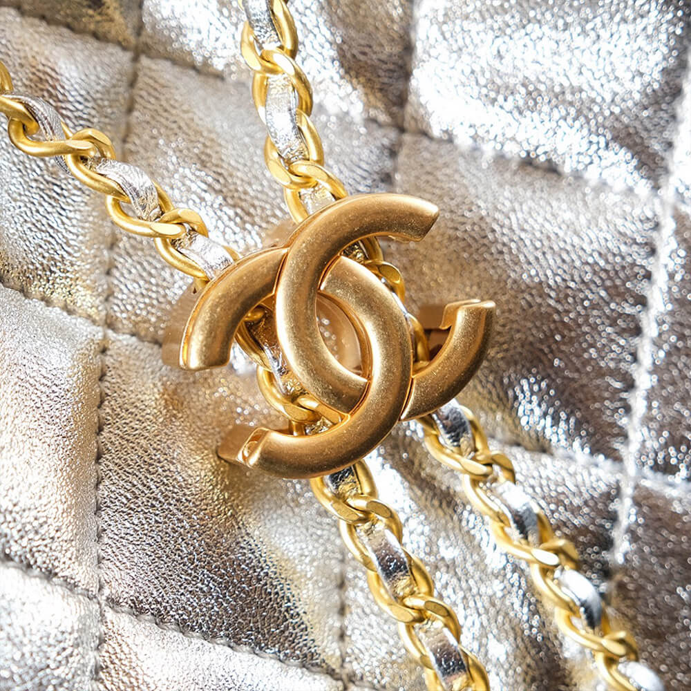 CHANEL 25 Small Handbag(High-end grade)