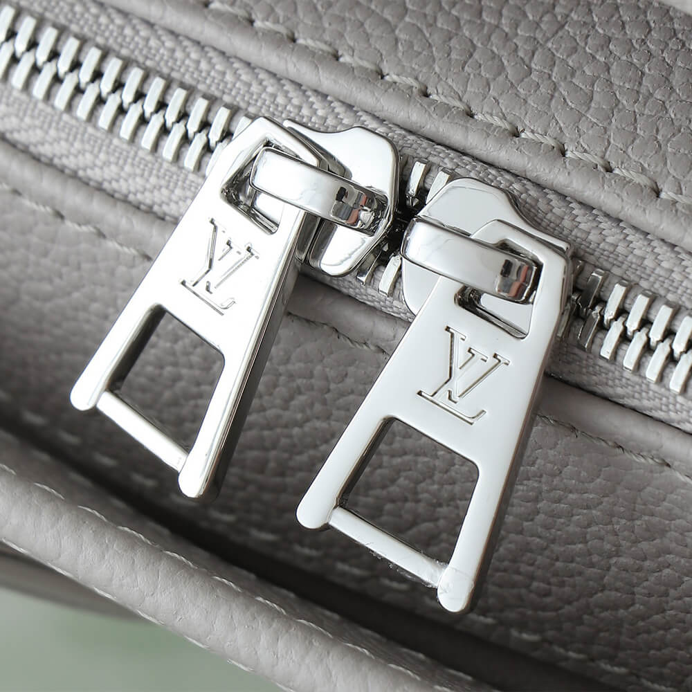 LV ONTHEGO EAST WEST GLOVES