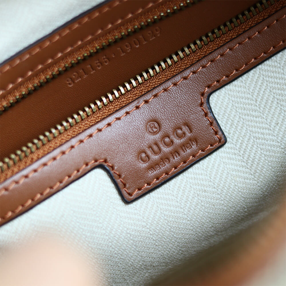 GG Emblem small crossbody bag