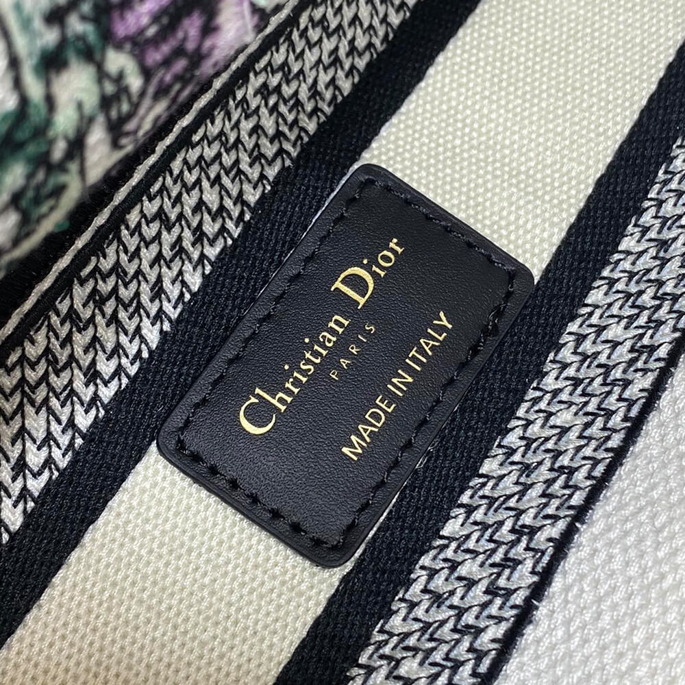DIOR Medium Lady D-Lite Bag