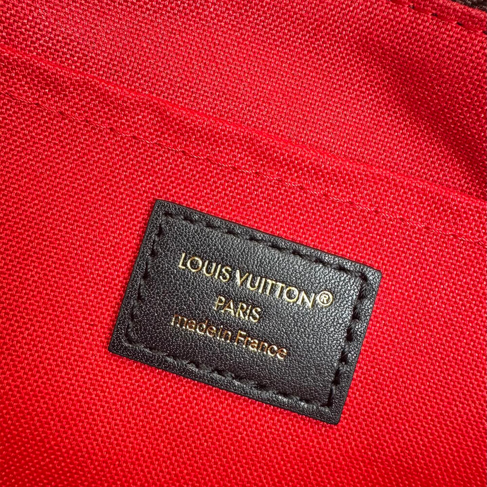 LV OnTheGo East West Chain