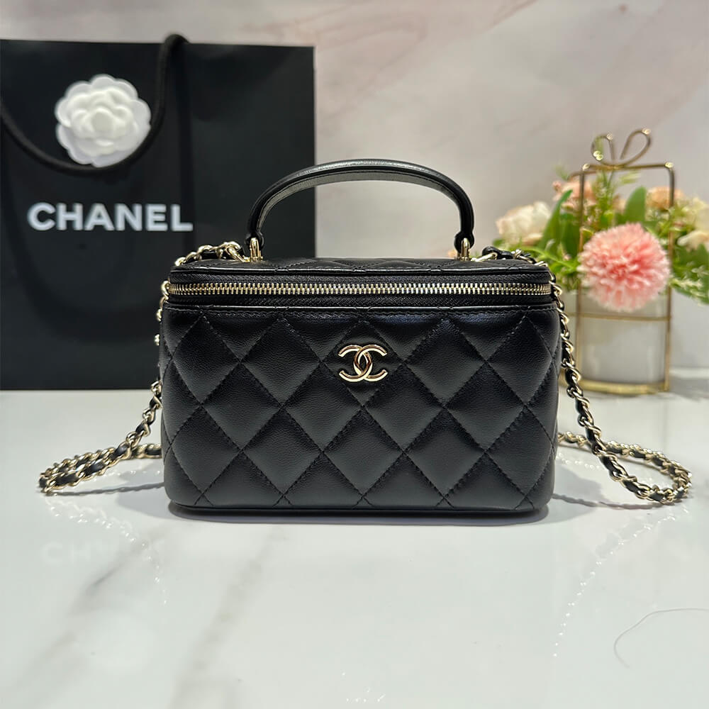 CHANEL Long Vanity with chain