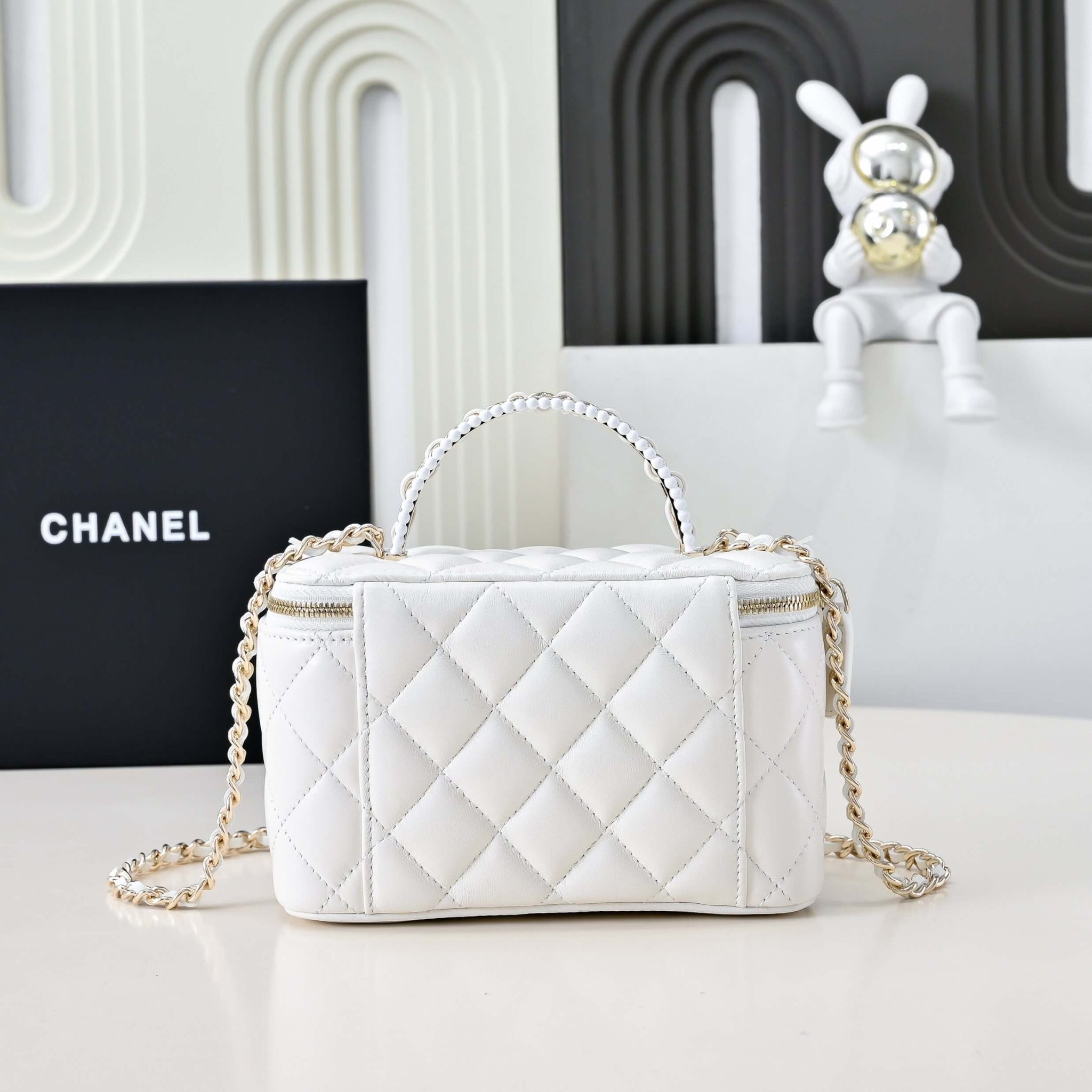 CHANEL Long Vanity with chain