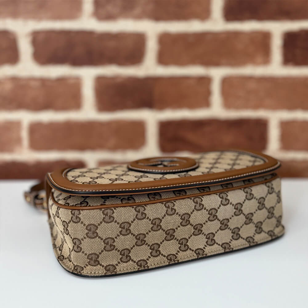 GUCCI Blondie medium top handle bag