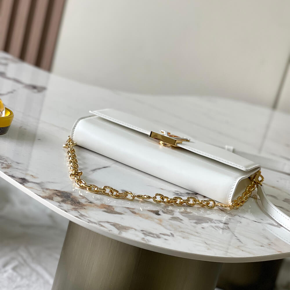 LV Wallet On Chain Capucines(HIGH-END GRADE)