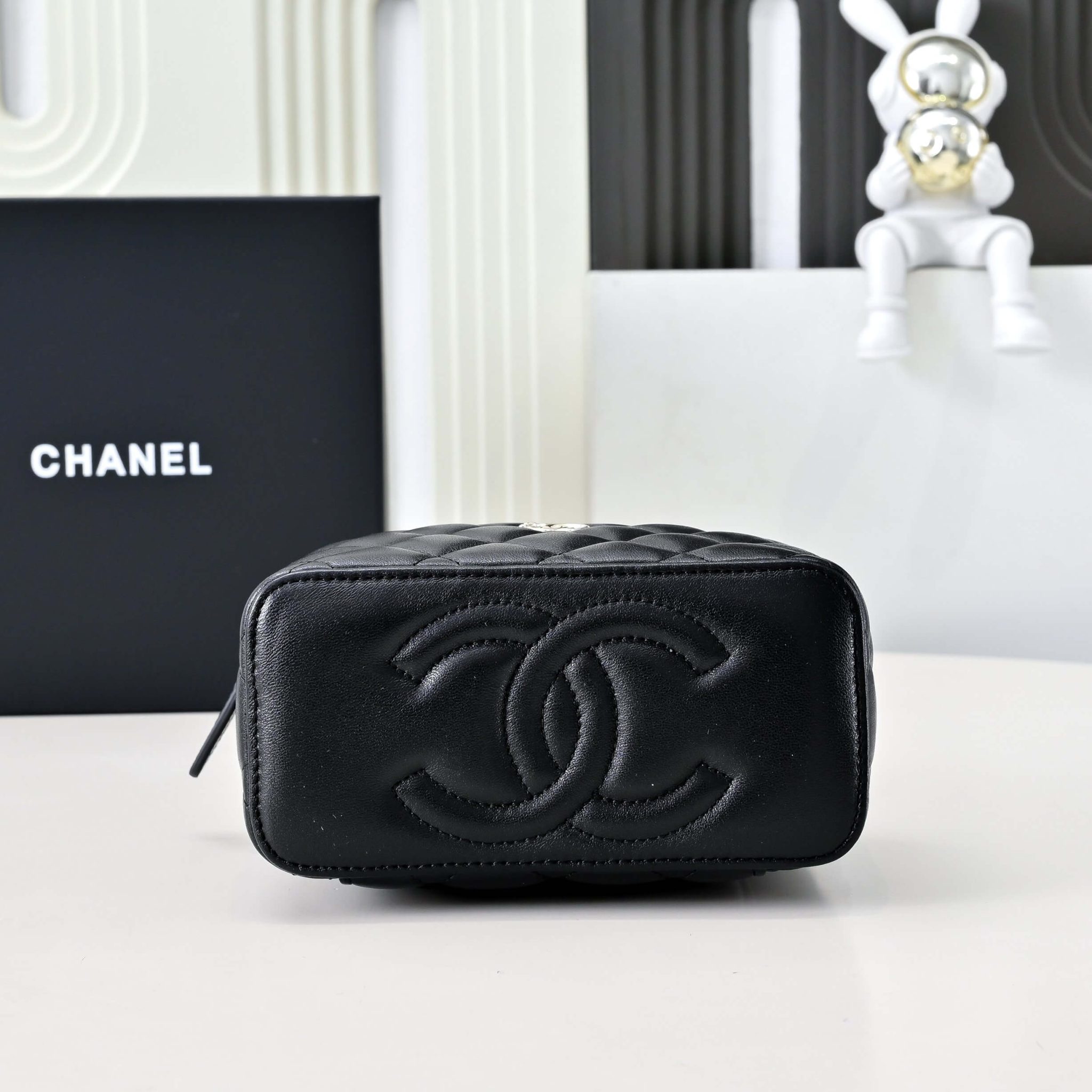 CHANEL Long Vanity with chain