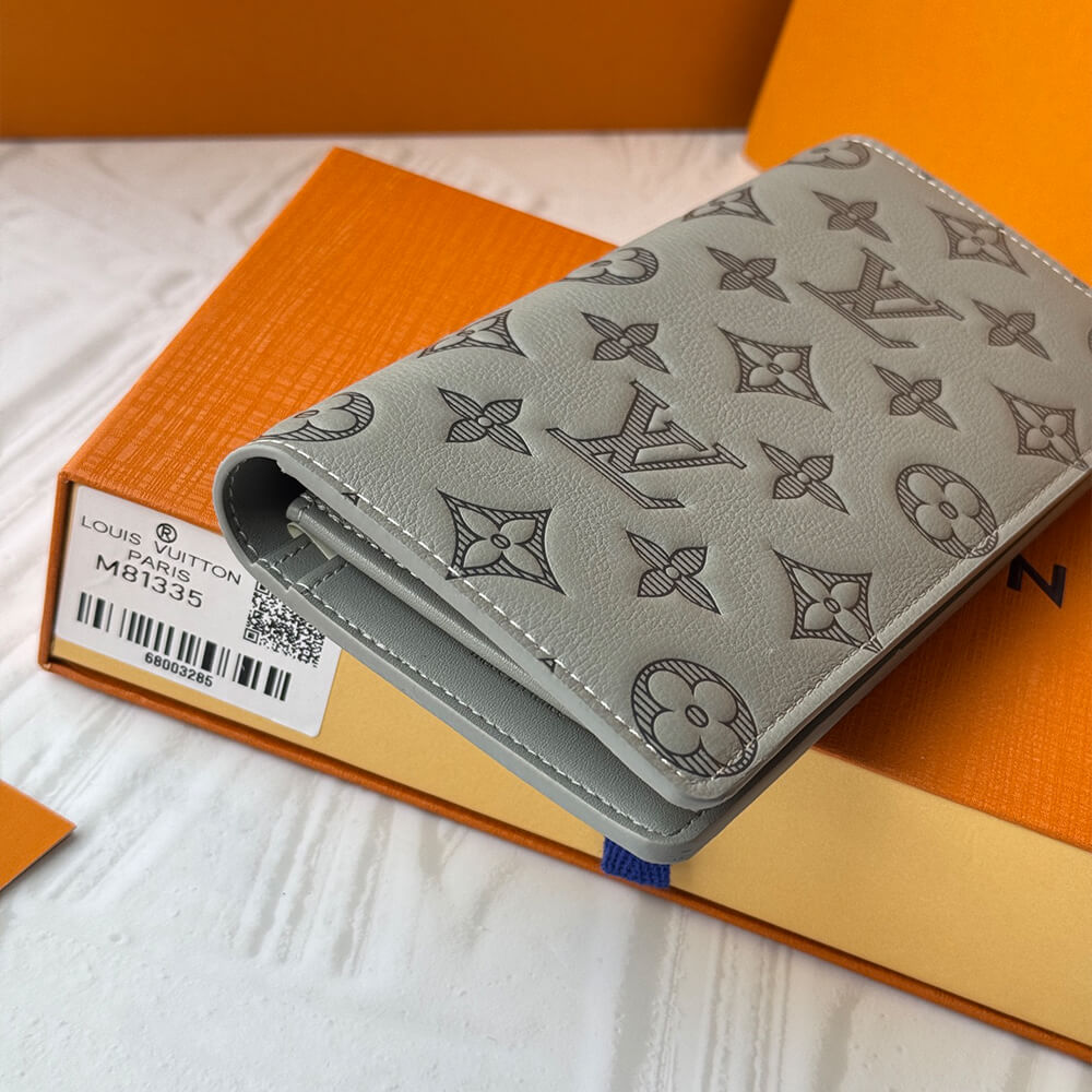 LV Brazza Wallet(TAX-FREE GRADE)