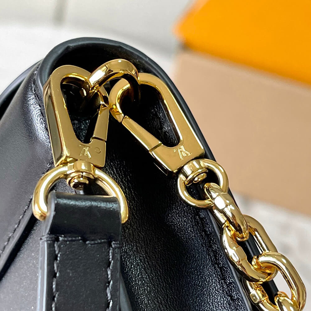 LV Wallet On Chain Capucines(HIGH-END GRADE)
