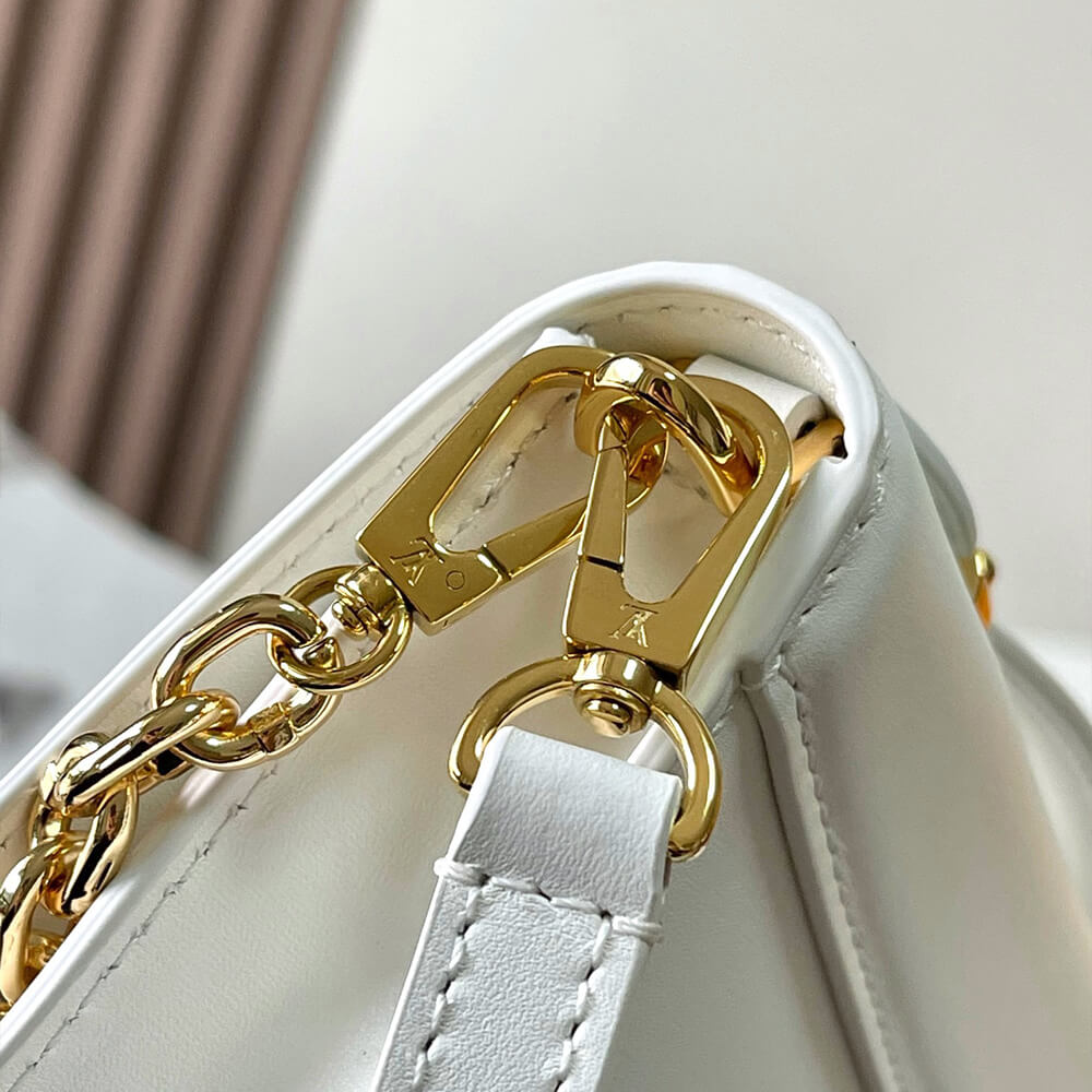 LV Wallet On Chain Capucines(HIGH-END GRADE)