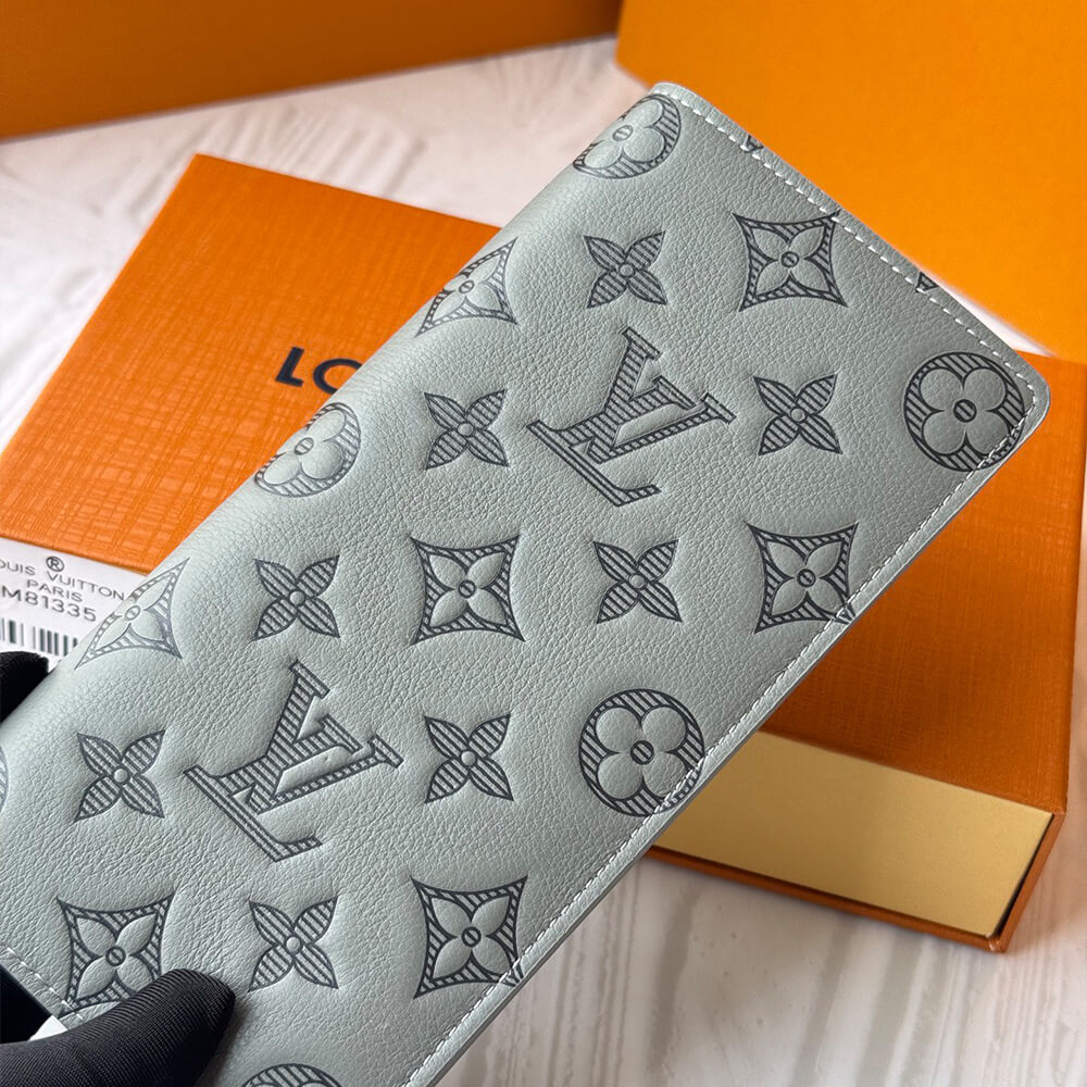 LV Brazza Wallet(TAX-FREE GRADE)