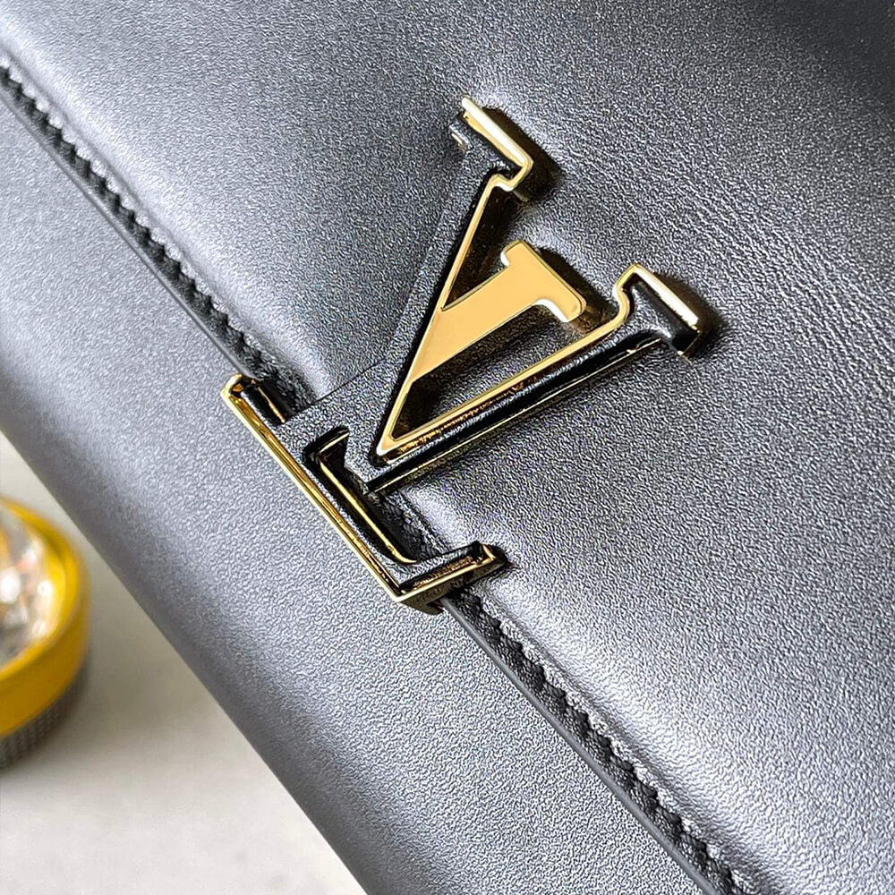 LV Wallet On Chain Capucines(HIGH-END GRADE)