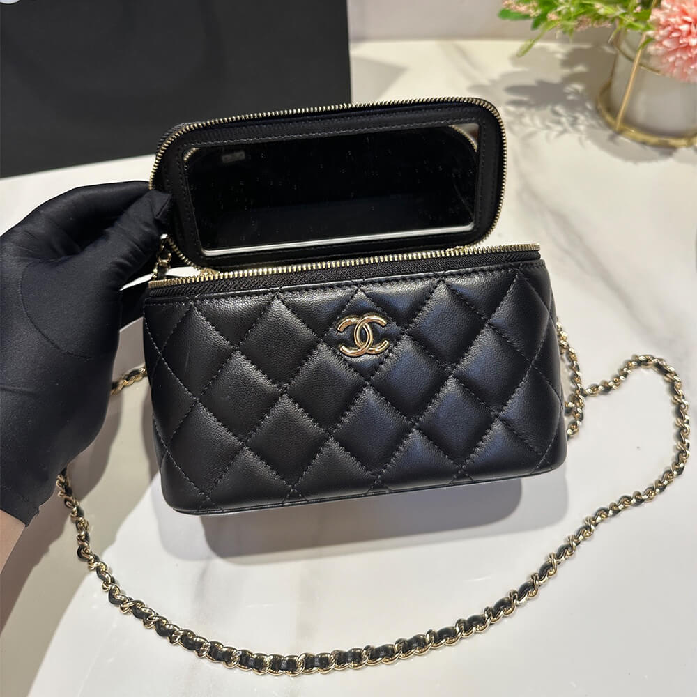 CHANEL Long Vanity with chain