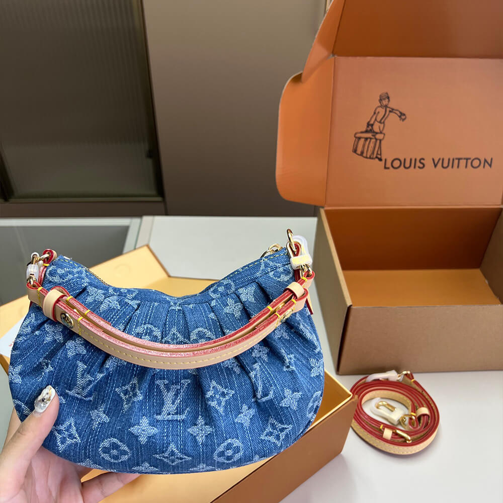 LV Pochette Valley