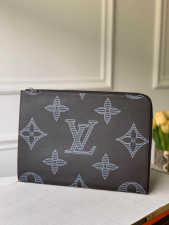 LV POCHETTE JOUR M80044