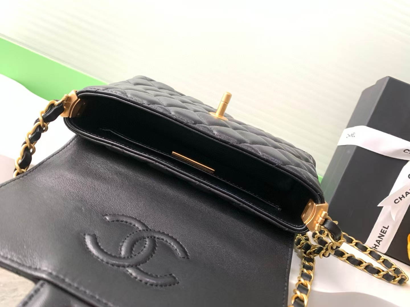 Ch*el flap handle bag 14x20x6cm